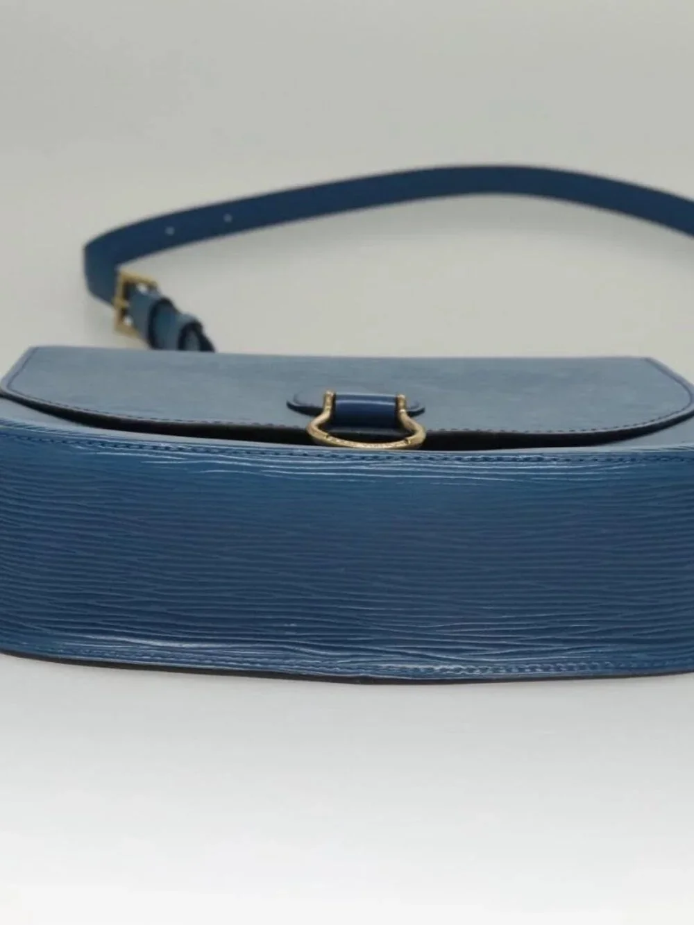 LOUIS VUITTON Epi Saint Cloud GM Shoulder Bag Toledo Blue M52195 LV Auth 117532